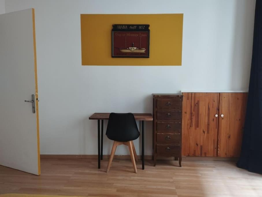 Appartement En Plein Centre. Carpentras Ngoại thất bức ảnh