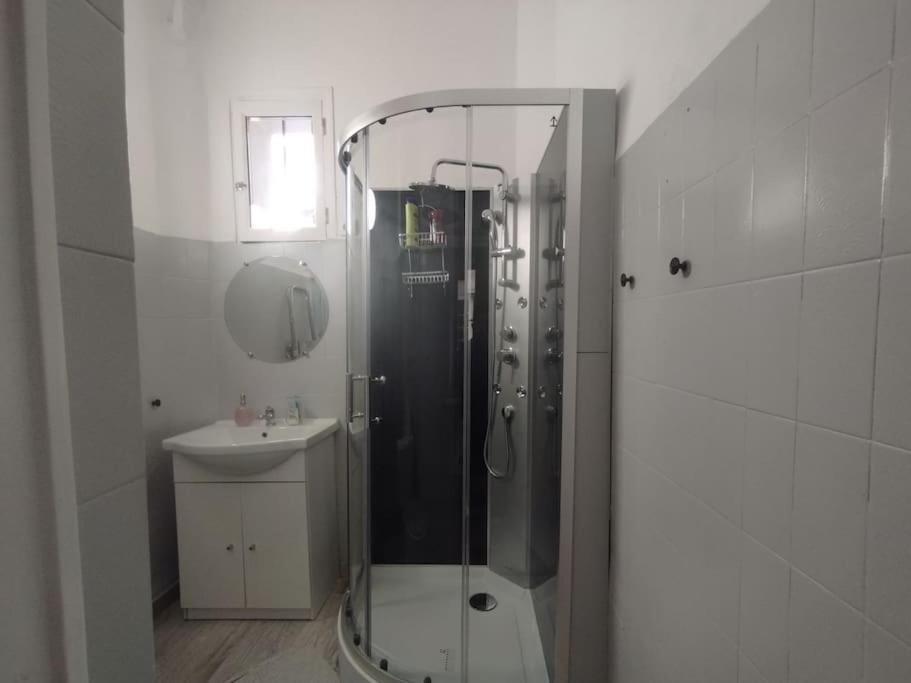 Appartement En Plein Centre. Carpentras Ngoại thất bức ảnh