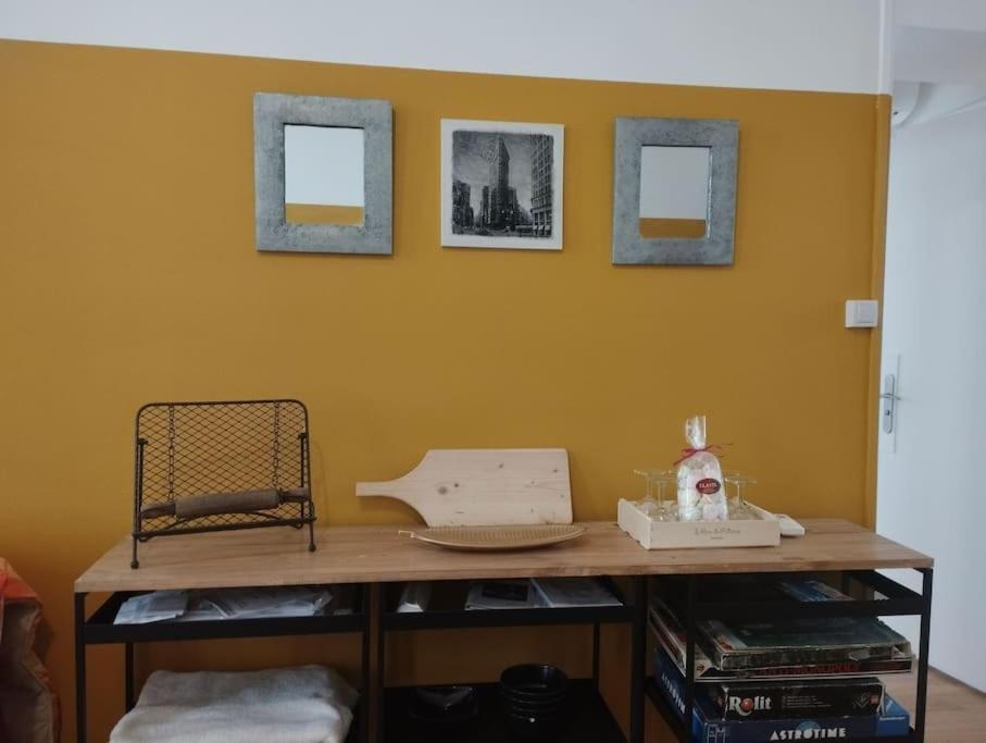 Appartement En Plein Centre. Carpentras Ngoại thất bức ảnh
