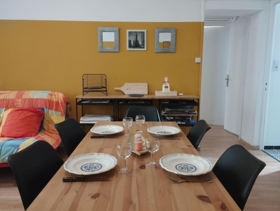 Appartement En Plein Centre. Carpentras Ngoại thất bức ảnh